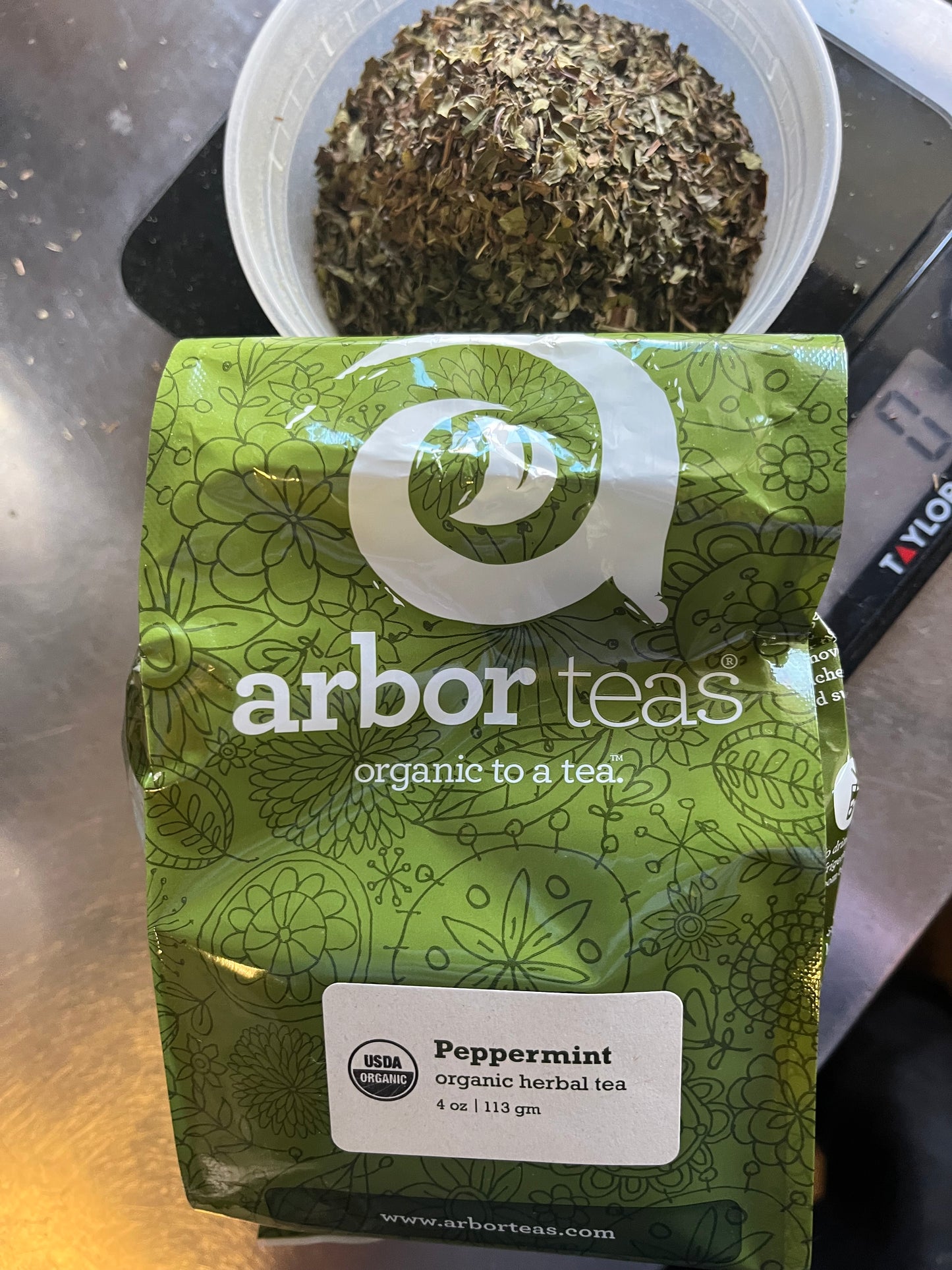 Slumber Brew – Chamomile & Lemon Balm Sleep Tea for Stress and Rest